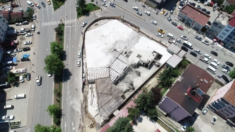 1 kişinin öldüğü, 8 kişinin yaralandığı otel inşaatındaki göçük havadan görüntülendi
