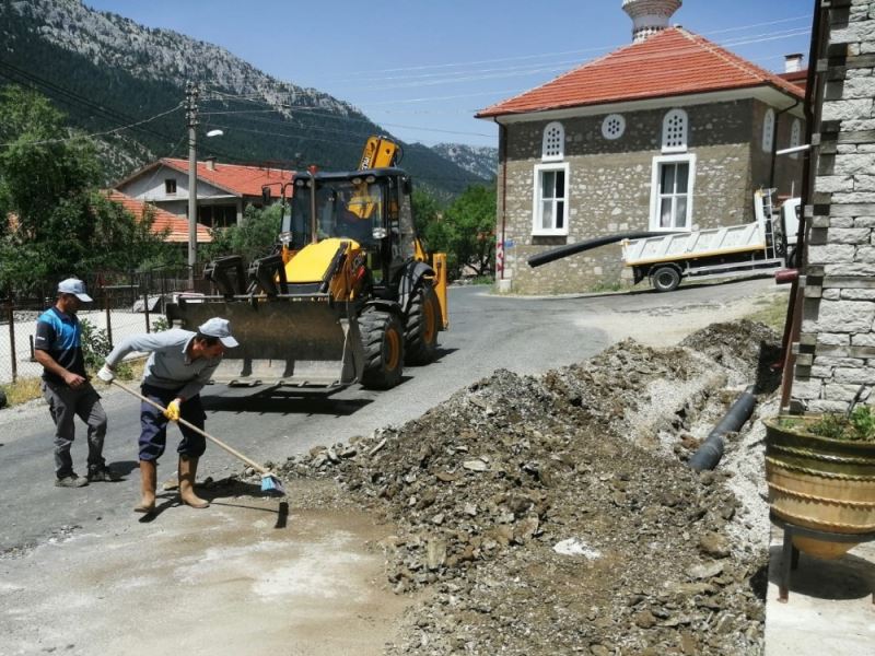 İbradı Ormana’da meskenler kanalizasyona bağlanıyor
