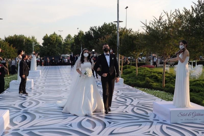 Kartal Belediye Başkanı Gökhan Yüksel dünyaevine girdi
