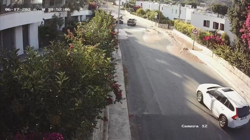 Bomba gibi patladı, sürücüler kaçacak yer aradı
