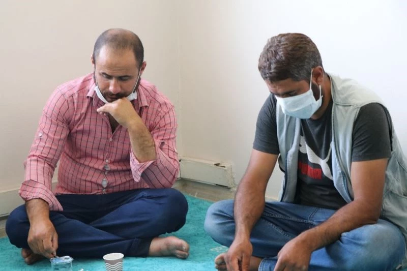 Acılı babalara belediye başkanı sahip çıktı
