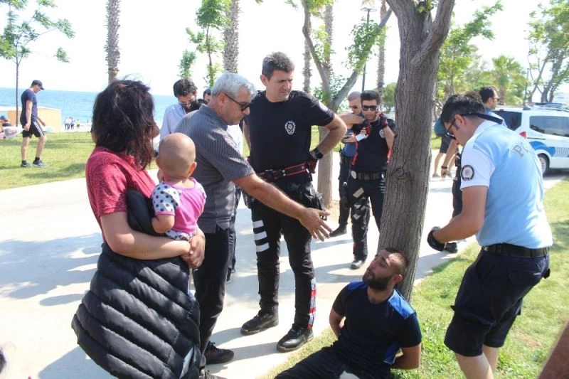 Para istediği kişiyi bıçakladı, polise 