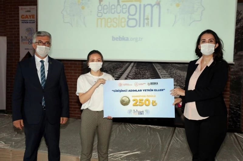 Meslek liselilerin sunumları katılımcıları etkiledi
