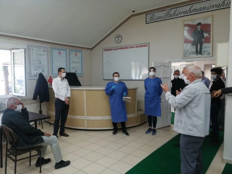 Taşıyıcı esnafı’na sağlık çalışanları eğitim verdi
