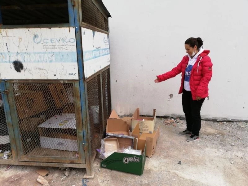 Geri dönüşüm alanına bırakılan bebeği bulan görgü tanığı konuştu
