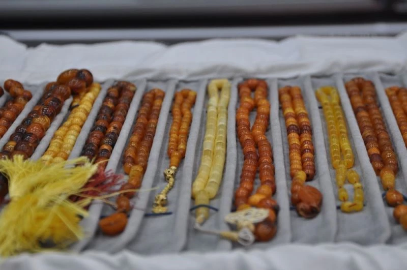 Servet değerindeki tespihlere Babalar Günü rağbeti
