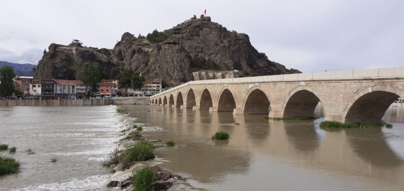 Osmancık’ta sahil kenarına sınırlı yapı izni verildi
