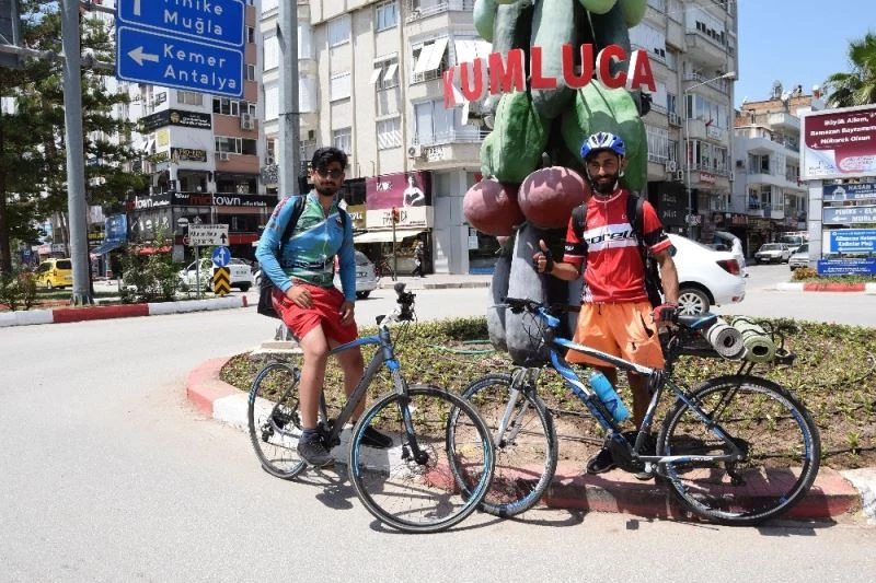 Herkes ’amacınız ne’ diye soruyor, ’Karnınız aç mı ’diye soranlara ’hayır’ demiyorlar
