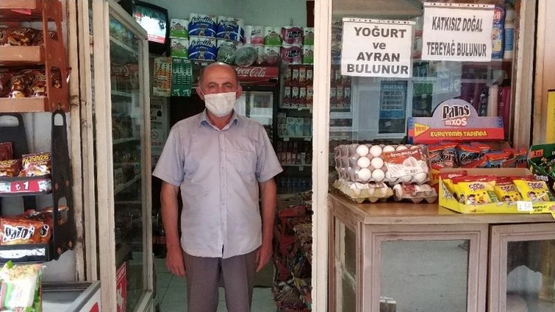 30 yıllık mahalle bakkalı 9 metrekarelik dükkanda marketlere direniyor
