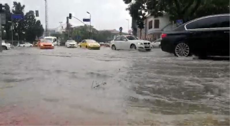 Ortaköy’de cadde sular altına kaldı
