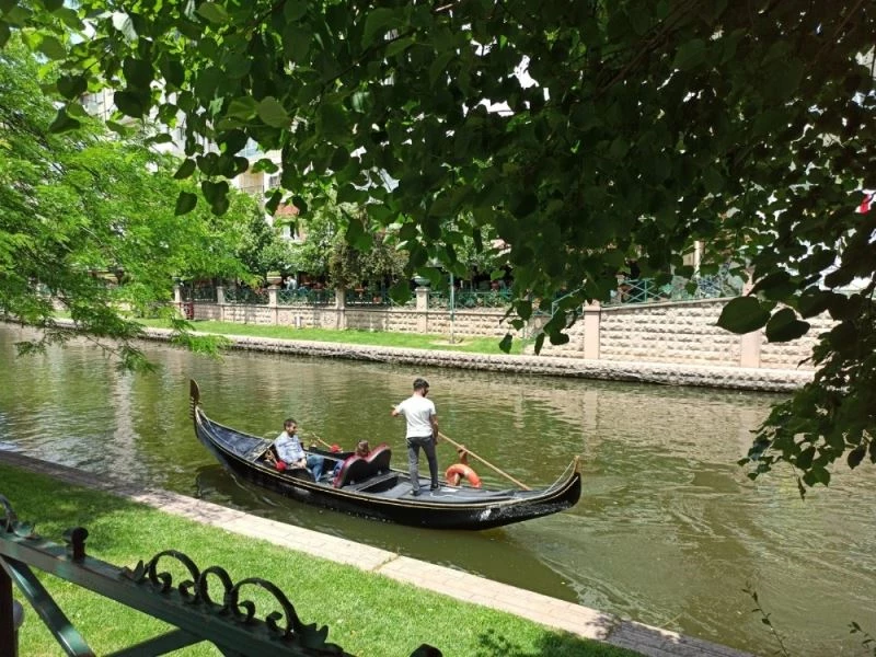 Porsuk’ta kürekler yeniden çekiliyor
