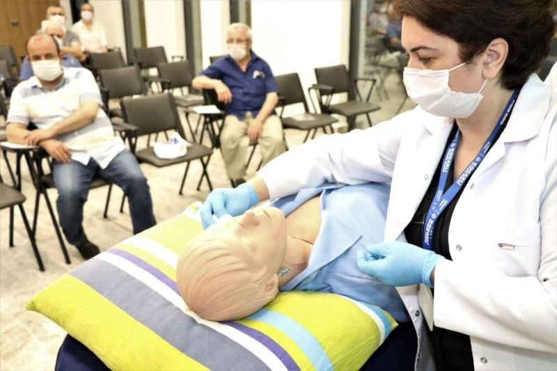 Büyükşehir’den hasta yakınlarına refakatçi eğitimi
