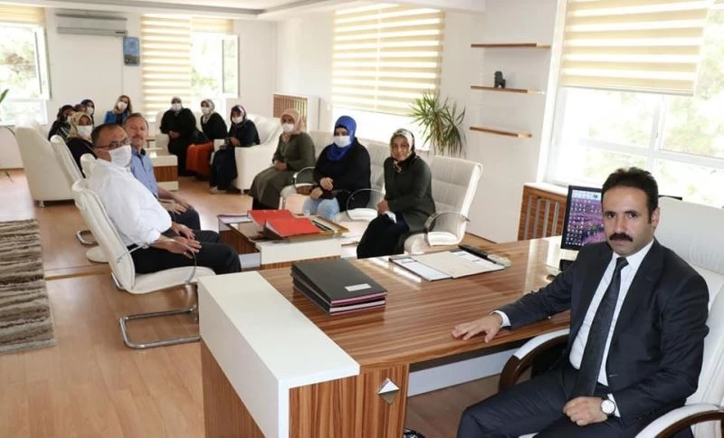 Hattuşalı kadın girişimcilerden kaymakam Ataman’a teşekkür ziyareti
