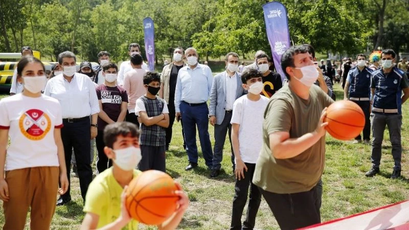 Esenler’de genç yetenekler keşfediliyor
