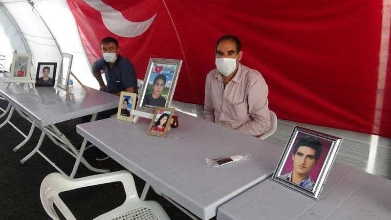 HDP önündeki ailelerin evlat nöbeti 298’inci gününde
