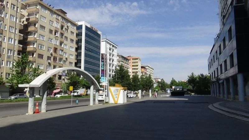 Diyarbakırlılar YKS için uygulanan sokağa çıkma kısıtlamasına uydu
