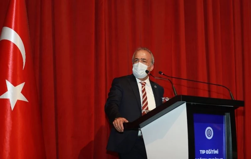 Tıp fakültesinin gelecek vizyonu ele alındı
