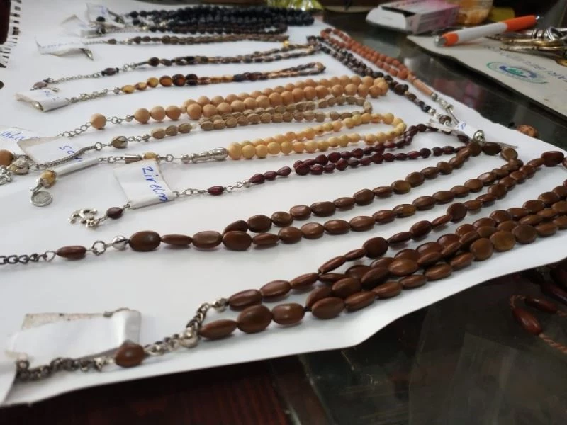 (Özel) Tespihin yeni malzemesi: “Tohum ve çekirdek”
