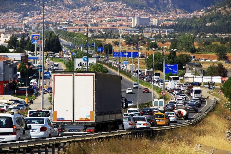 Muğla’da bir yılda araç sayısı 13 bin 523 artı
