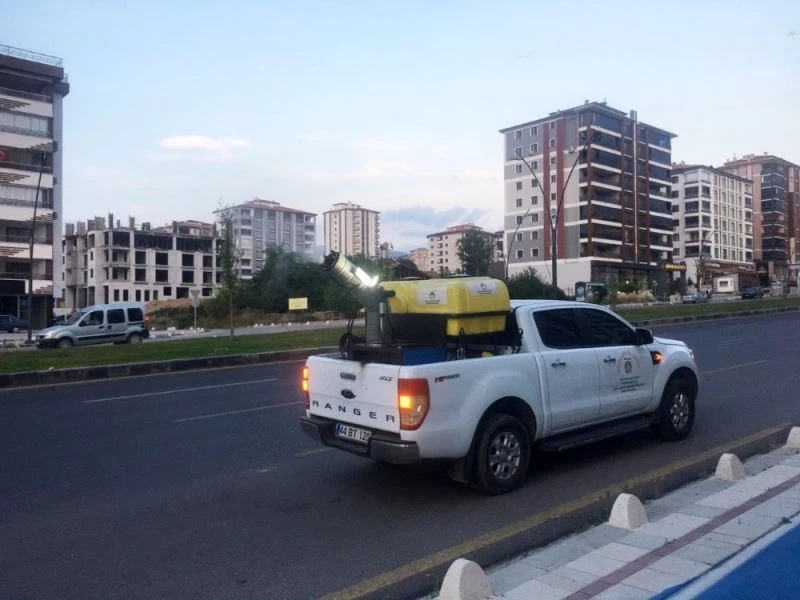 Malatya Büyükşehir Belediyesi, haşerelerle mücadeleyi yoğunlaştırdı
