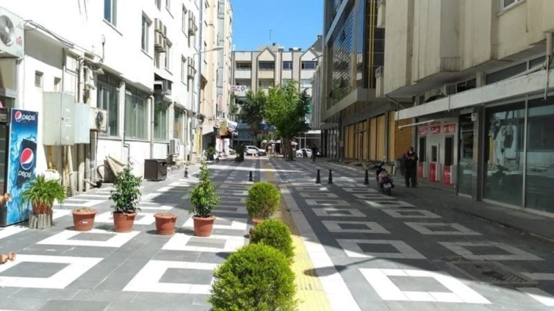 Filistin Caddesinde düzenlemeler yapılıyor
