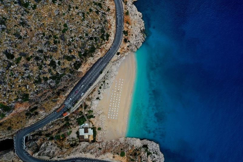 Dünyaca ünlü plajda ‘yeni düzen’
