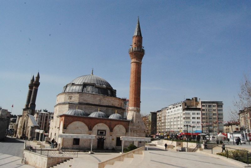 Sivas’ta bin 362 cami bulunuyor
