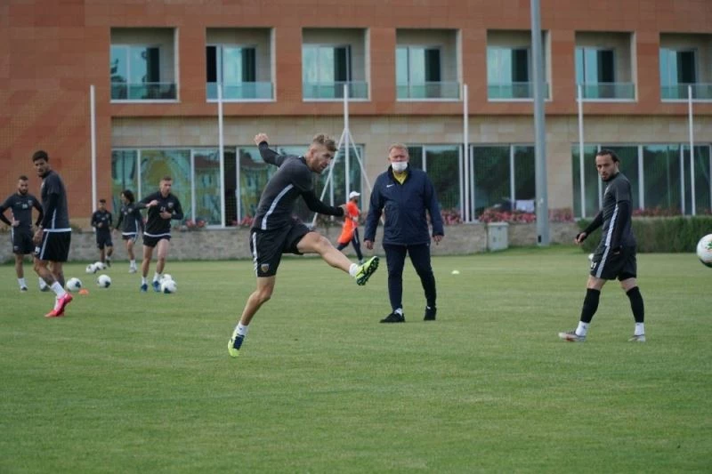 Kayserispor, Fenerbahçe’ye bileniyor
