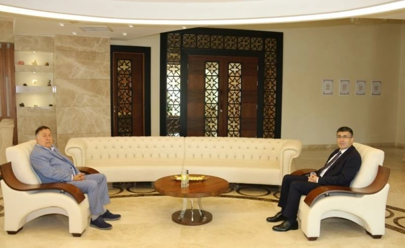 NTSO Başkanı Parmaksız’dan Rektör Aktekin’e ziyaret
