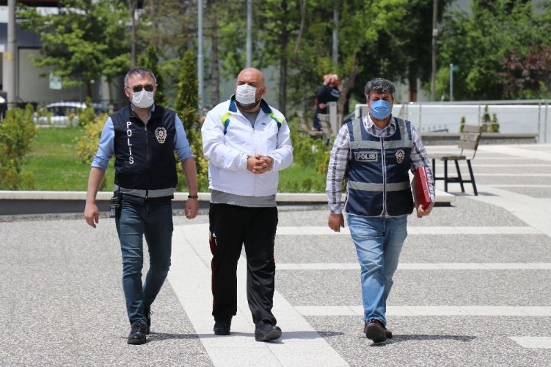 Bolu’da, örgütlü gasp suçundan aranan şahıs yakalandı
