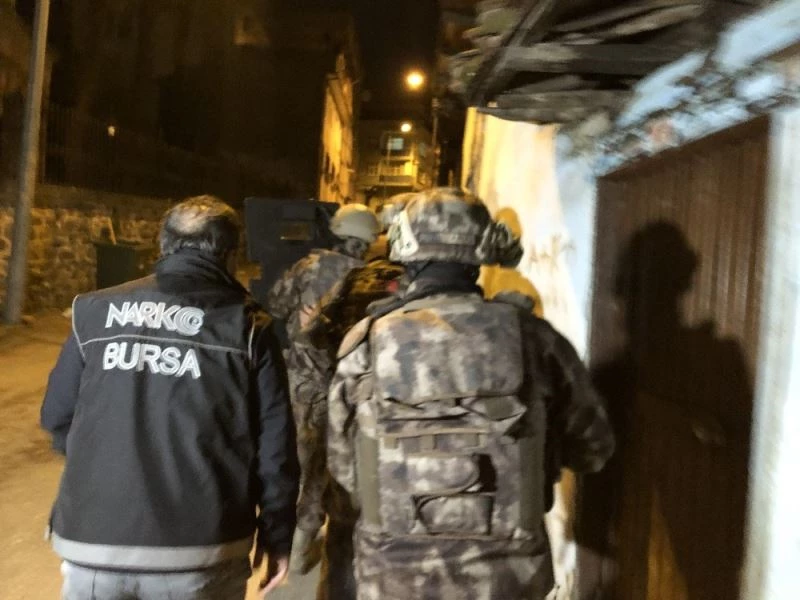 Bursa’da Dron destekli 2 bin 500 polisle şehit Erman Özcan operasyonu
