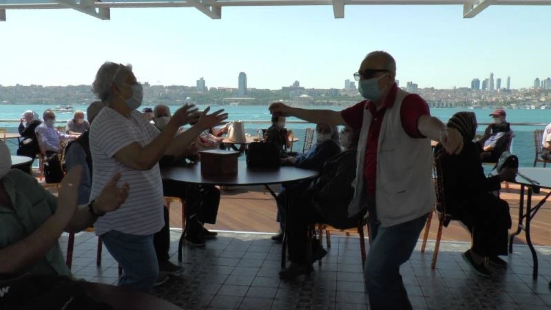 Üsküdar’da 65 yaş üstüne sazlı sözlü Boğaz turu
