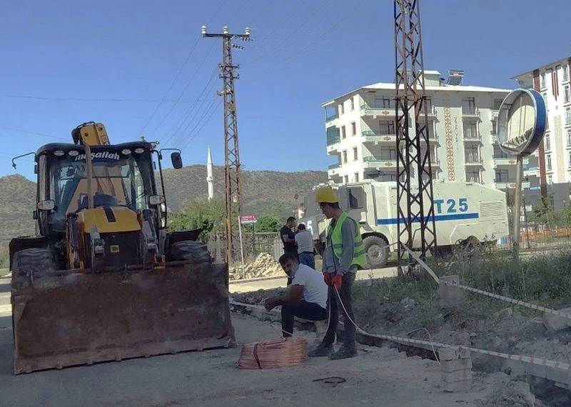 Hani’de yenilenen elektrik şebekesi eylülde tamamlanıyor
