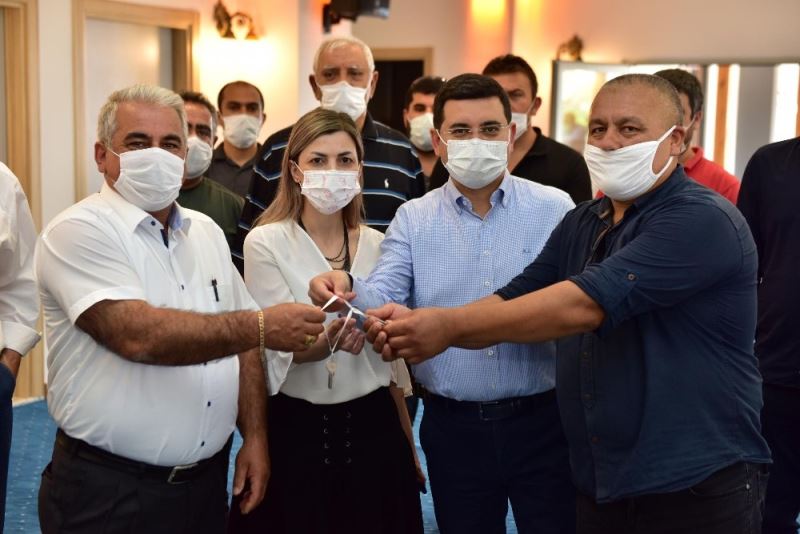 Kepez’de cemevinin anahtarı  Alevi derneklerine teslim edildi
