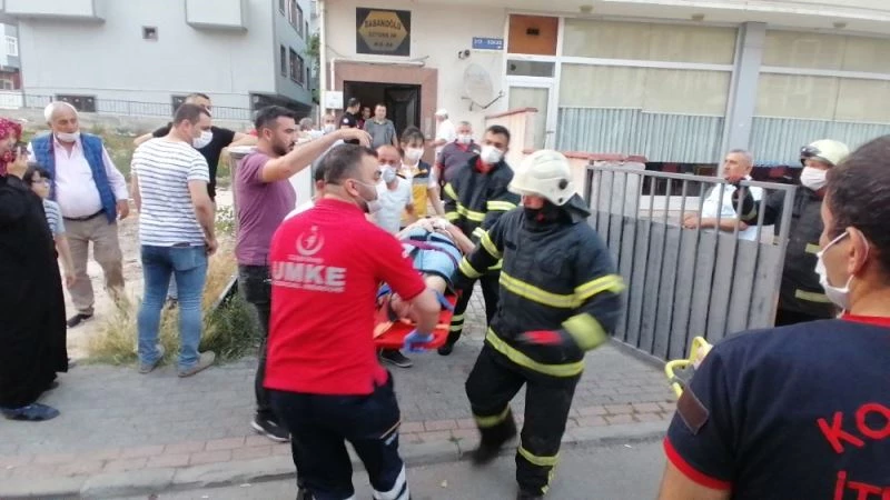 Şizofreni hastası, 84 yaşındaki annesini darp ederek rehin aldı
