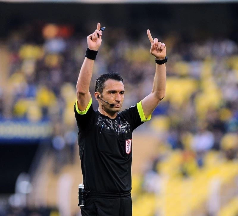 Abdulkadir Bitigen Sivas’ta düdük çalacak
