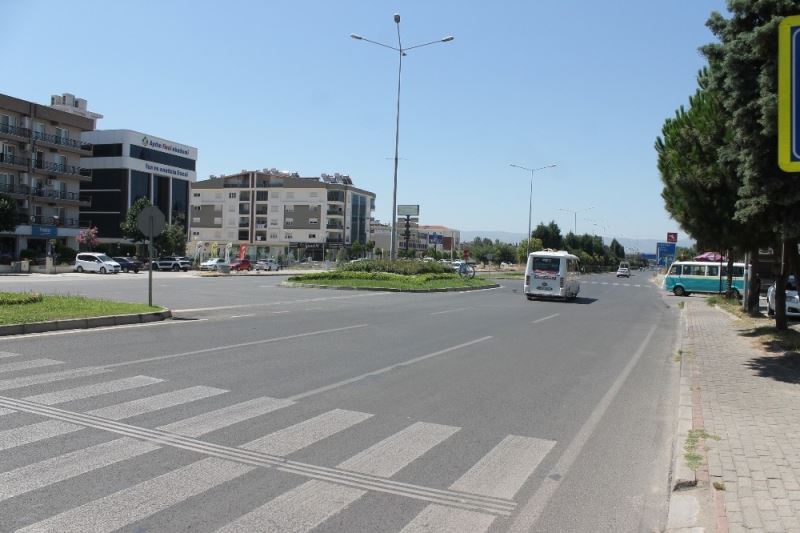 Mahalleliler kavşağa trafik ışığı istiyor
