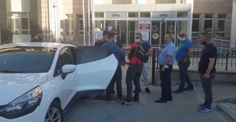 Kuşadası’nda tatilcileri zehirleme çalışan uyuşturucu çetesine operasyon, 2 şüpheli tutuklandı
