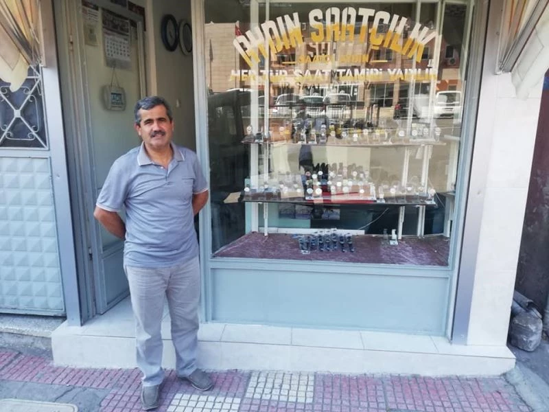 3 nesil saatçilik mesleğini sürdürüyorlar
