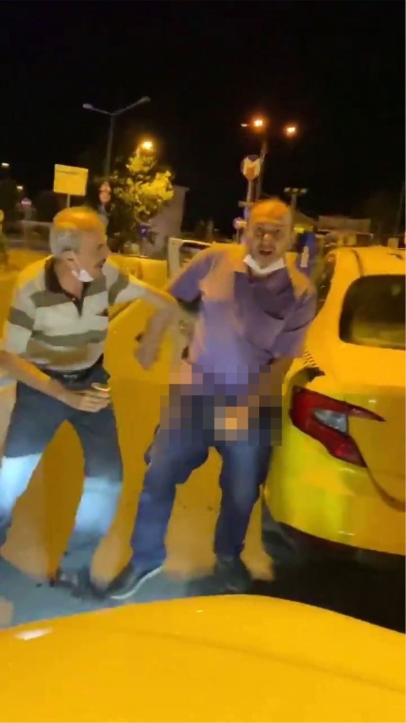 (Özel) İstanbul’un göbeğinde taksici rezaleti
