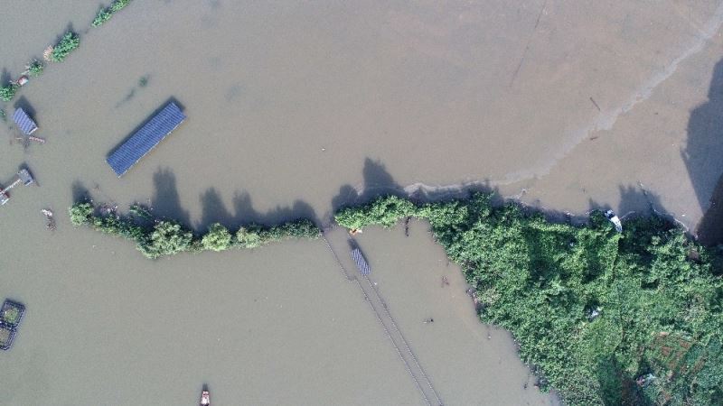 Çin’deki Poyang Gölü’nde su rekor seviyeye yükseldi
