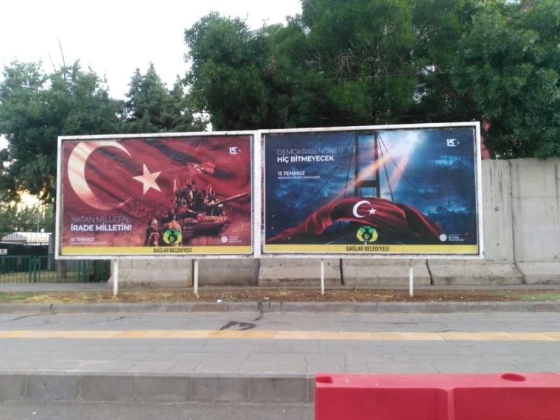 Bağlar Belediyesi 15 Temmuz destanını billboardlara yansıttı

