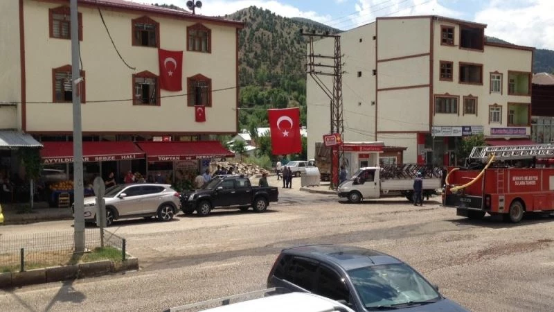 Operasyondaki Mehmetçiğe cami hoparlörlerinden çaldıkları ezgiyle destek verdiler
