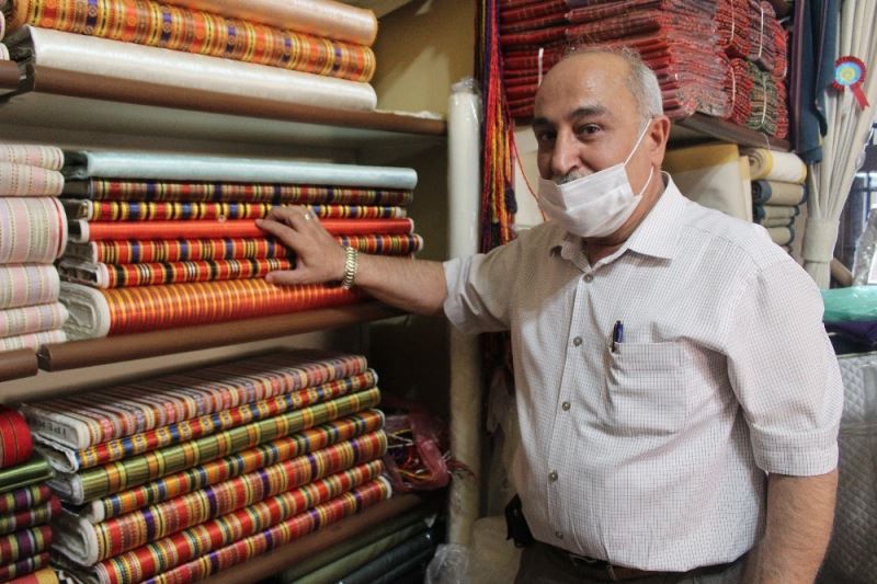 Saray kumaşı ’kutnu’ ustaları taklit ürünlere karşı ayakta kalma savaşı veriyor

