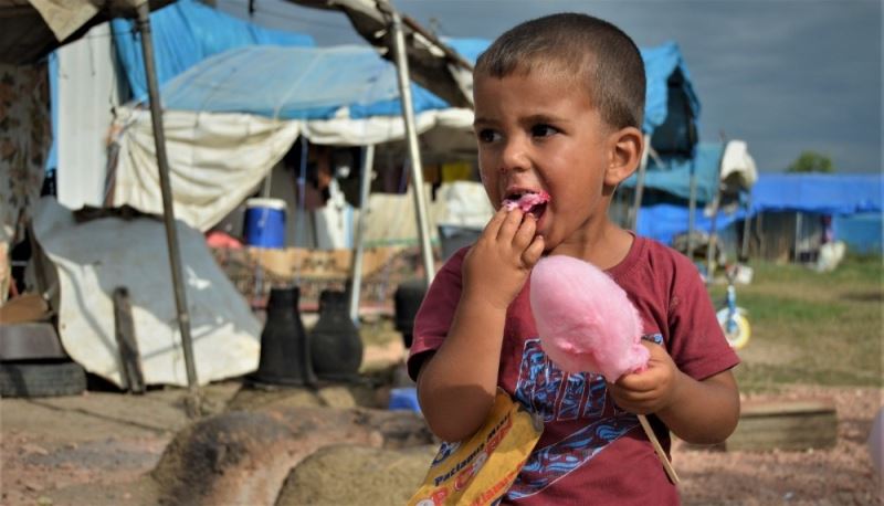 Genç Kızılay Bursa mutluluğu çadır kentin çocukları ile paylaştı
