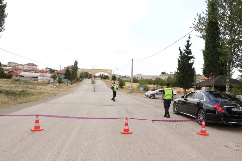 Burdur’un Yusufça beldesi karantina altına alındı
