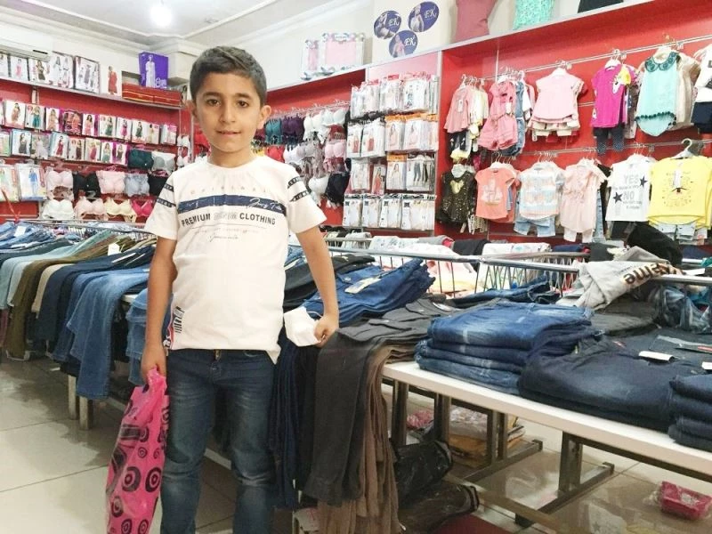 Silvan’da ’bir yetim çocuğu da sen giydir’ kampanyası
