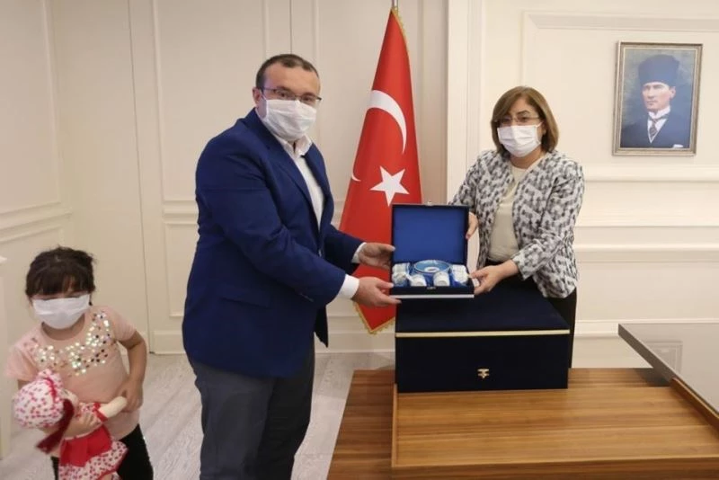 Başkan Doğan Gaziantep’te başkanlarla görüştü
