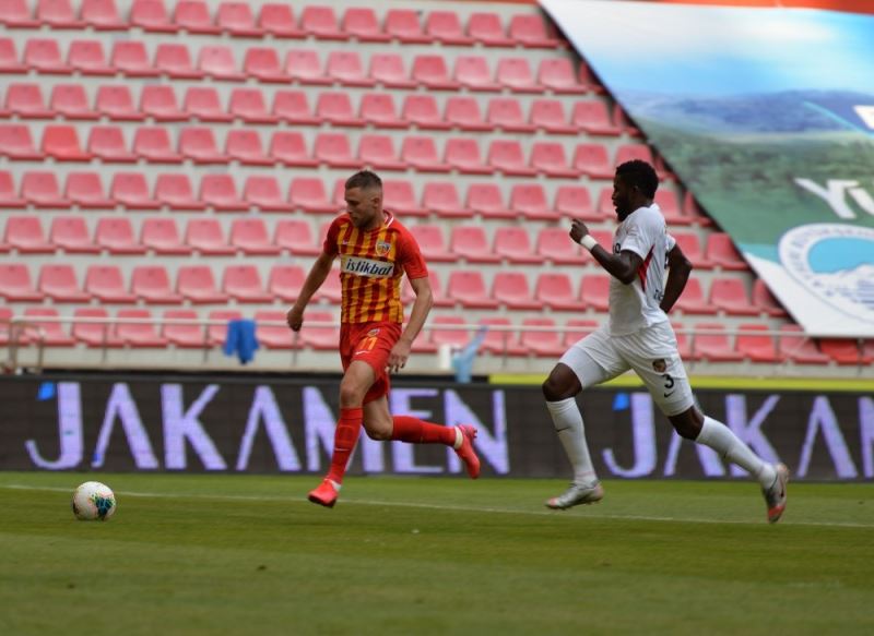 Süper Lig: Hes Kablo Kayserispor: 0 - Gaziantep FK: 0  (İlk yarı)
