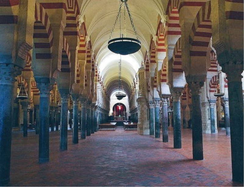 Kiliseye dönüştürülen Kurtuba Camii
